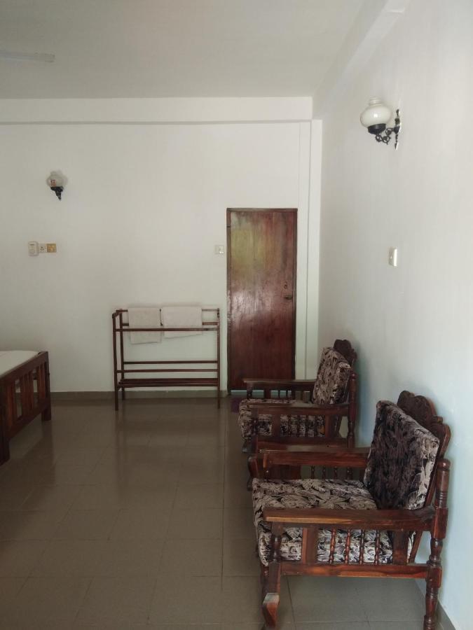 Hotel Rock House à Unawatuna Extérieur photo